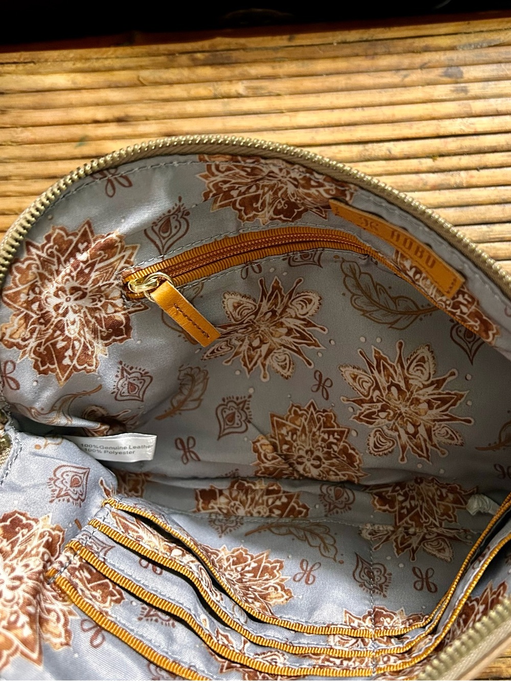 HOBO Metallic Rose Brown Sable Wristlet🤎 - Picture 6 of 16